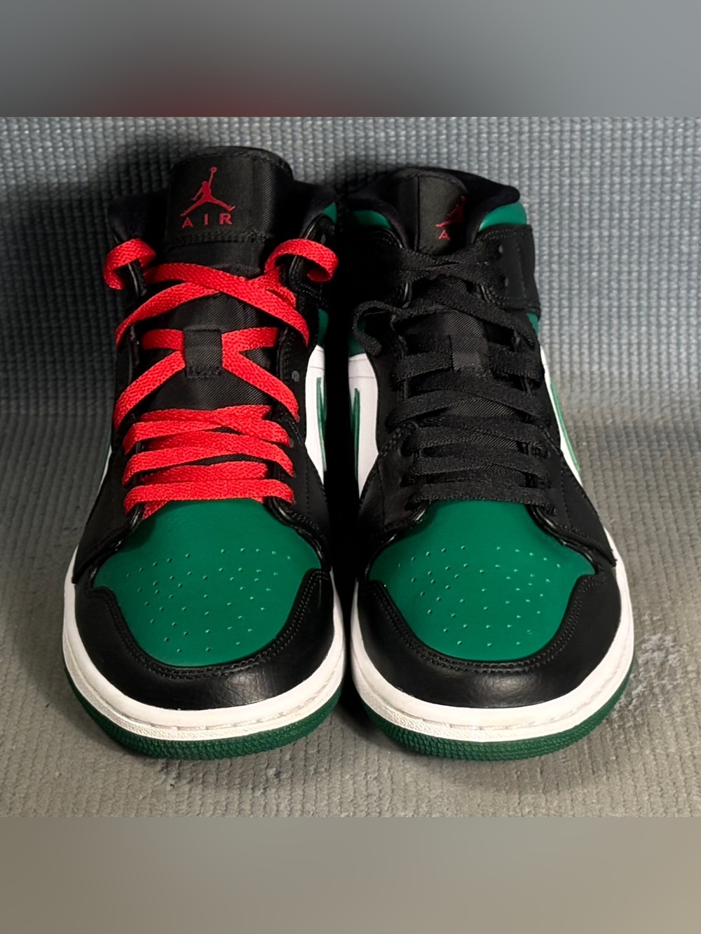Nike Air Jordan 1 Mid Pine Green Shoes 554724-067 Men’s Size 8.5 - Picture 4 of 11
